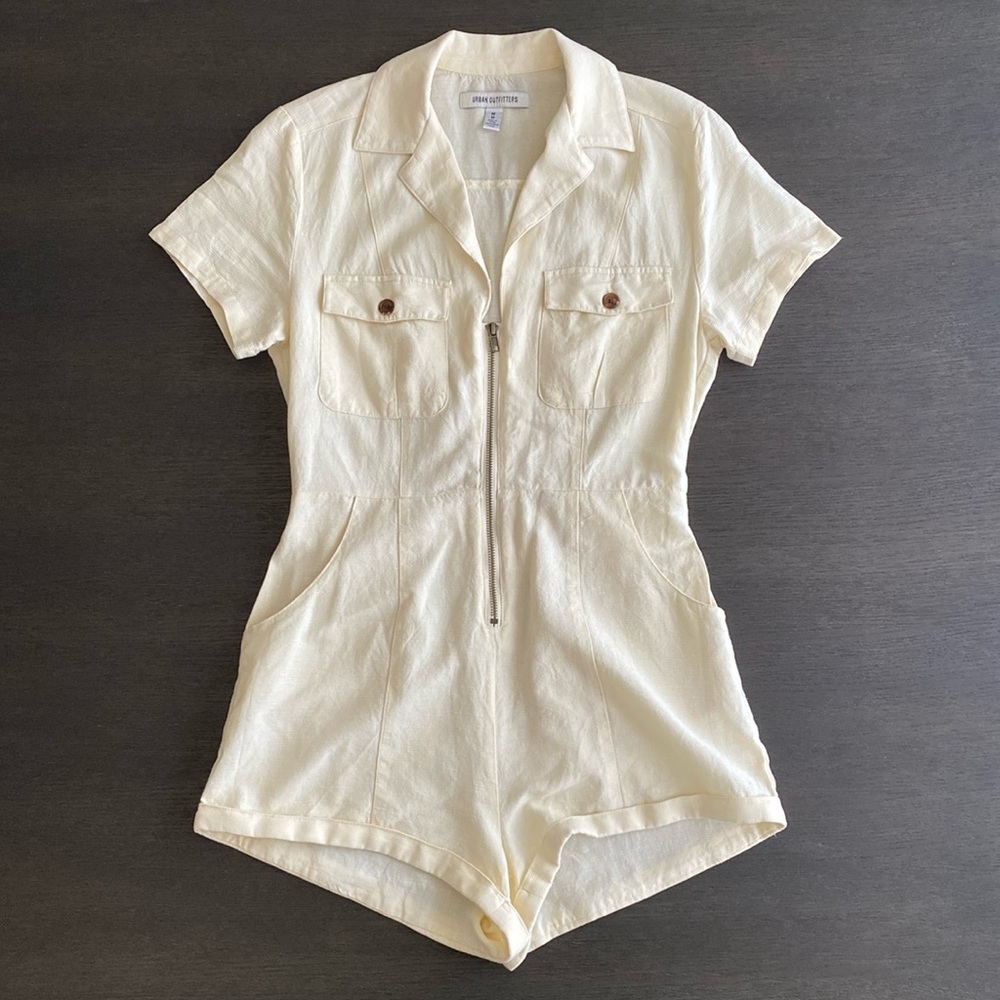Urban outfitters cream romper - Picture 2 of 13